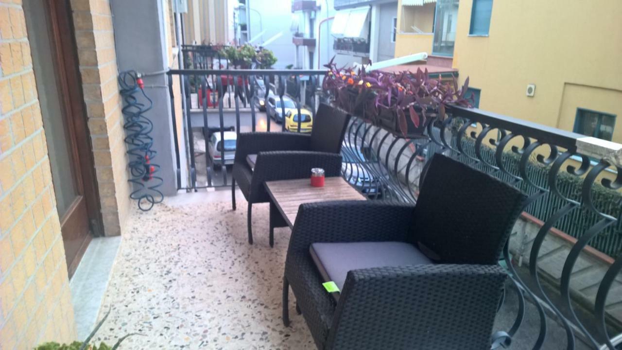 Residenza Carlo Di Borbone Apartment Caserta Ngoại thất bức ảnh